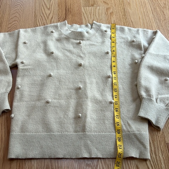 Hyacinth House small oatmeal pom pom melinda sweater - Picture 9 of 10